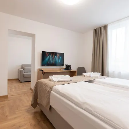 Smart Hotel *